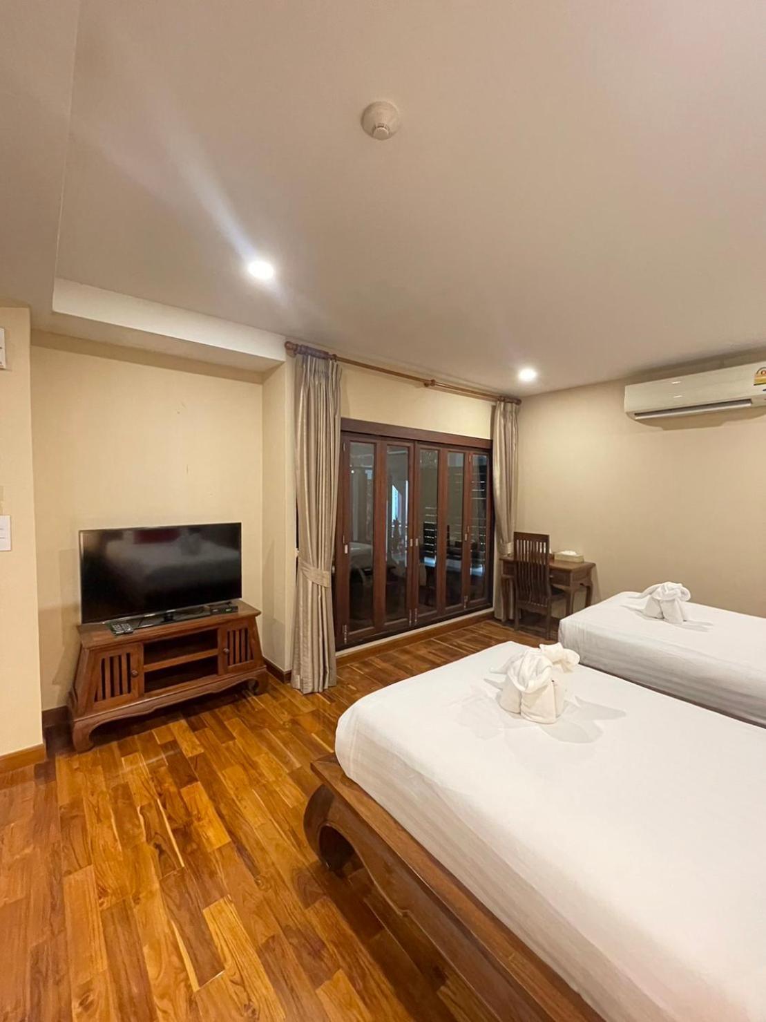 Yotaka Boutique Hotel Bangkok Buitenkant foto
