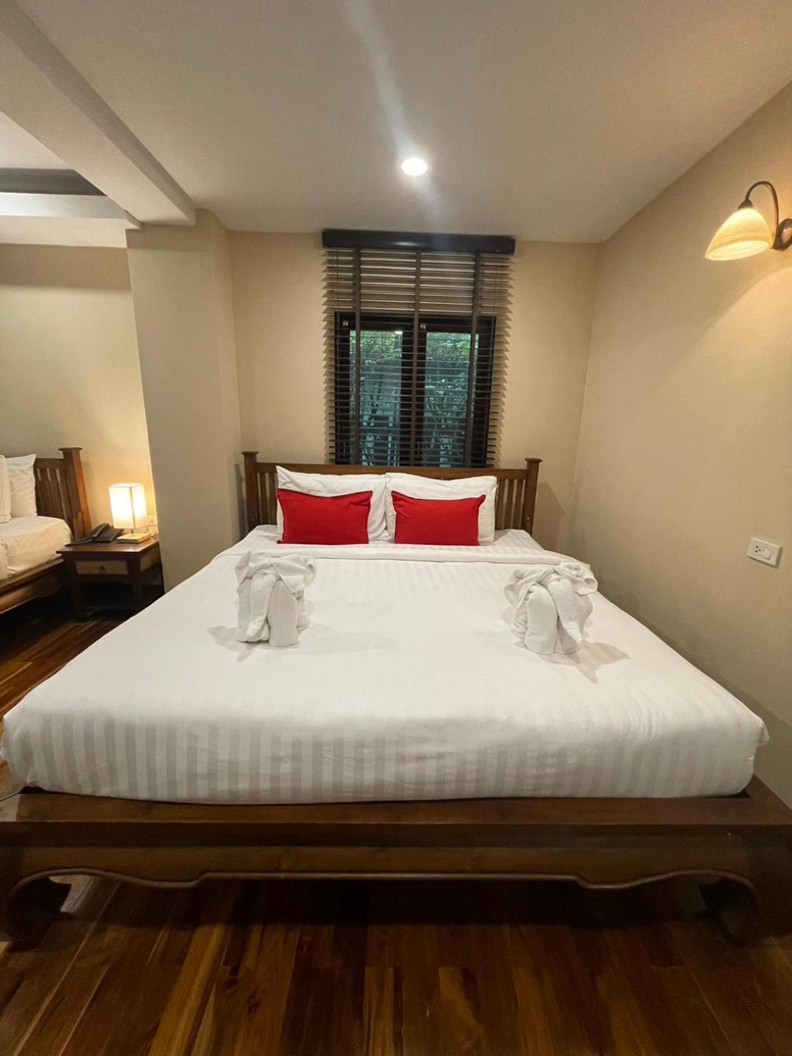 Yotaka Boutique Hotel Bangkok Buitenkant foto